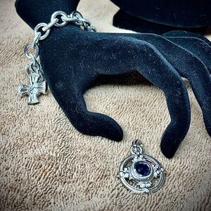 Judith Ripka Sterling Charm Bracelet w/ 2 Interchangeable Charms item#0047